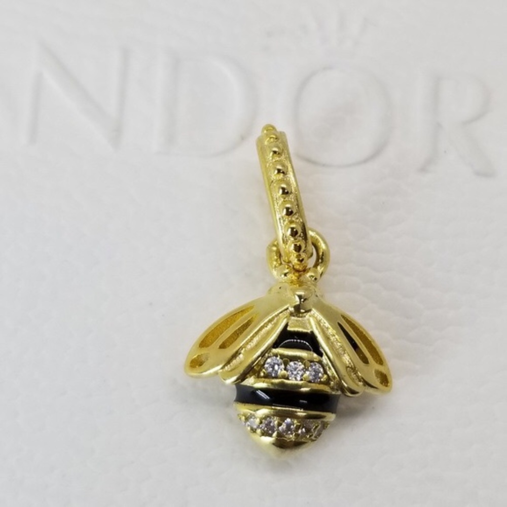 PANDORA Shine Gold Plated Queen Bee Pendant Charm